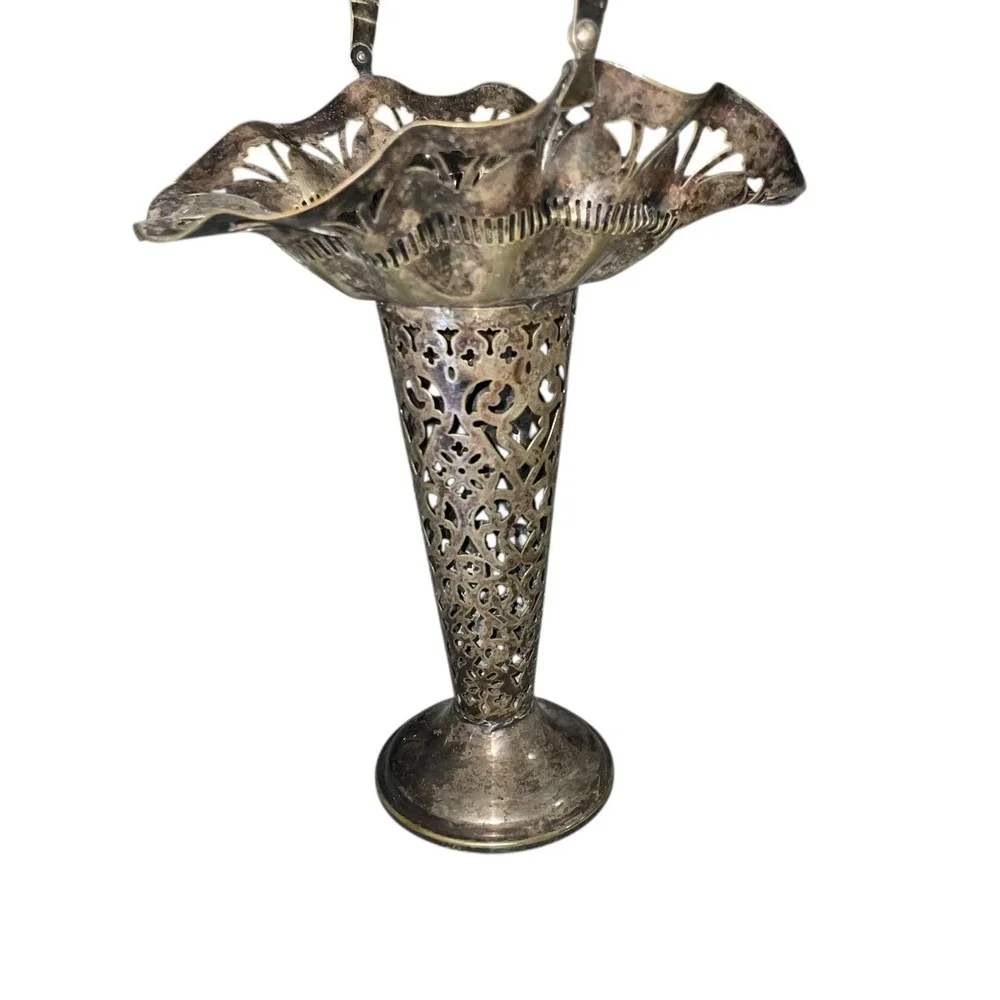 Vintage Silverplate‎ Flower Basket Apollo EPNS Ornate Handle